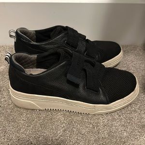 DR. SCHOLL’S Black Leather Shoes